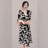2025 Tice Skirt V-Neck Waist One-Style Maternity Dress Shows Absin And Hip Temperament Beach Wrap Dress HZ1225